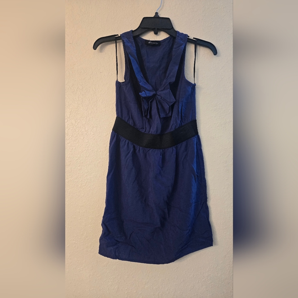 Elegant Forever21 Blue Sleeveless Dress with Black Waistband